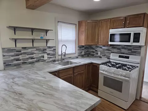 1122 Cleveland, Beloit, WI 53511 photo 9