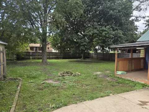 1122 Cleveland, Beloit, WI 53511 photo 3