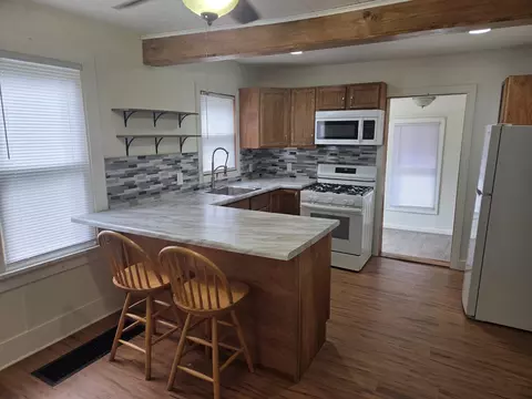1122 Cleveland, Beloit, WI 53511 photo 8
