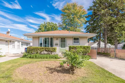 2019 Kentucky, Racine, WI 53405