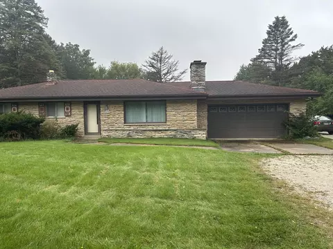 w143s6785 Tess Cors, Muskego, WI 53150