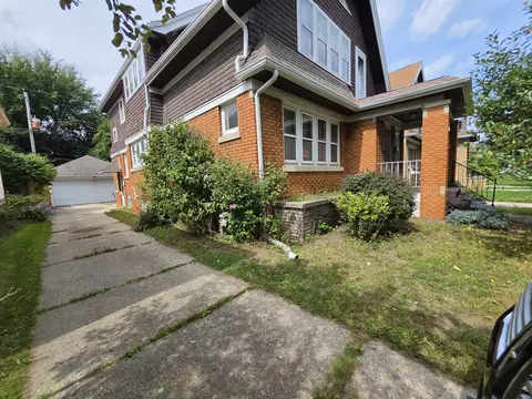 2519 N 62nd, Wauwatosa, WI 53213