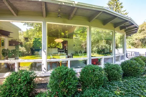 11400 N Mulberry, Mequon, WI 53092