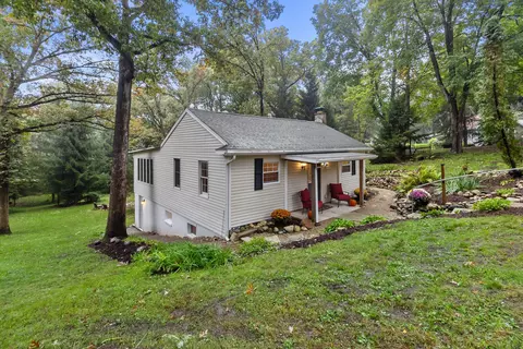 n6830 Tippecanoe Trail, Sugar Creek, WI 53121