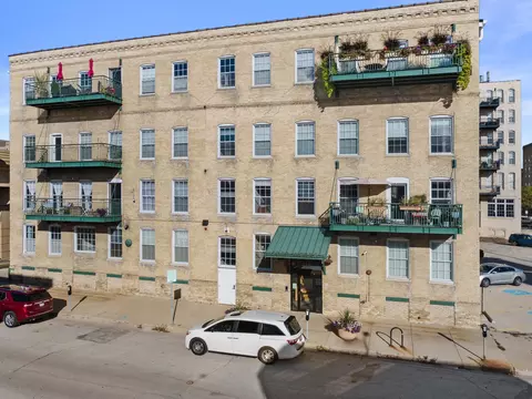 418 N 3rd #260, Milwaukee, WI 53203
