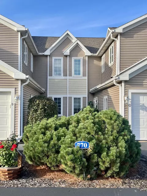 770 Bridlewood #6103E, Hartford, WI 53027