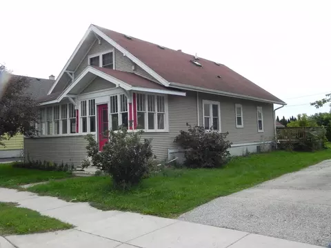 669 Main, Belgium, WI 53004