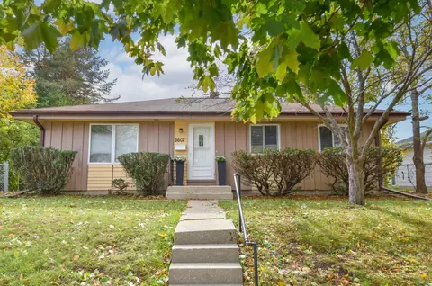 6607 W Brentwood, Milwaukee, WI 53223