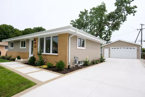 4621 39th, Kenosha, WI 53144