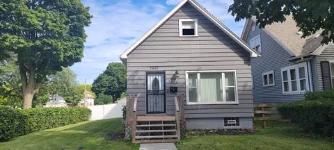 2880 N 52nd, Milwaukee, WI 53210