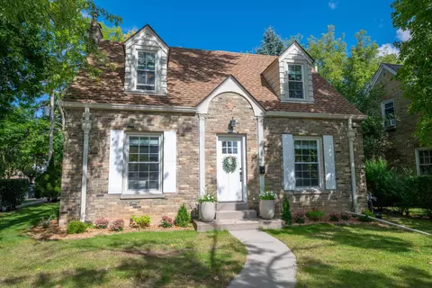 1946 Ludington, Wauwatosa, WI 53226