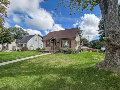 w164n8586 Hiawatha, Menomonee Falls, WI 53051