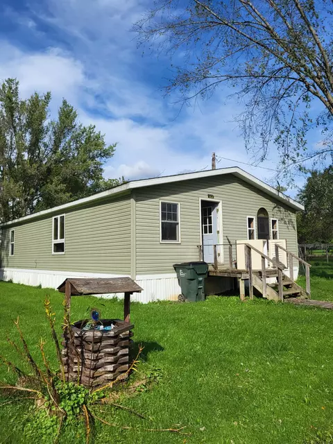126 S 3rd, Readstown, WI 54652