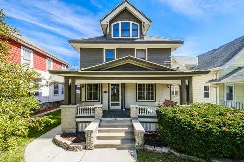 1574 S 79th, West Allis, WI 53214