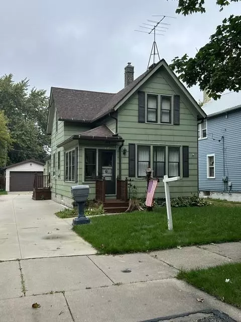 1614 Alexander, Sheboygan, WI 53081
