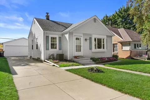 10533 W Everett, West Allis, WI 53214