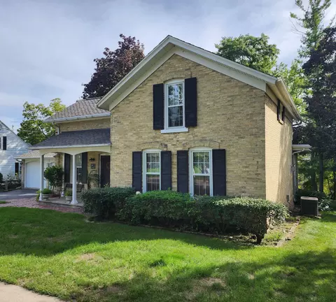 319 Elizabeth, Watertown, WI 53098