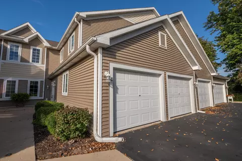 772 Bridlewood #5103E, Hartford, WI 53027