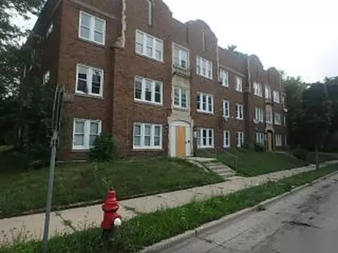 928 W Meinecke #936, Milwaukee, WI 53206