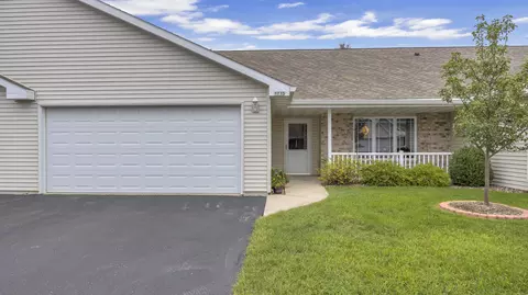 1715 Springwood, Sheboygan, WI 53081