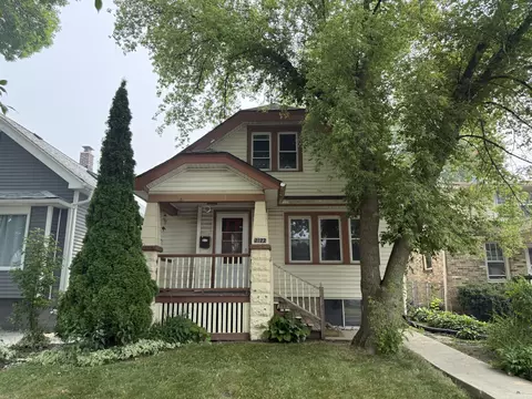 2122 S 77th, West Allis, WI 53219
