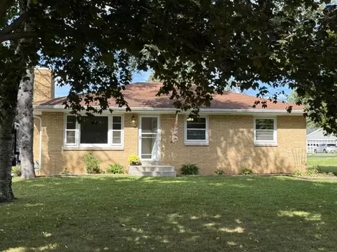 3472 E Ryan, Oak Creek, WI 53154