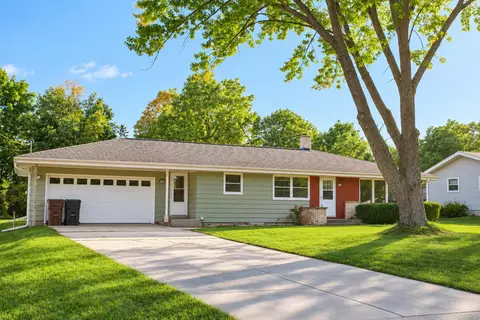 707 Emmer, Fredonia, WI 53021