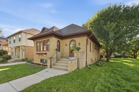 3035 N 55th, Milwaukee, WI 53210