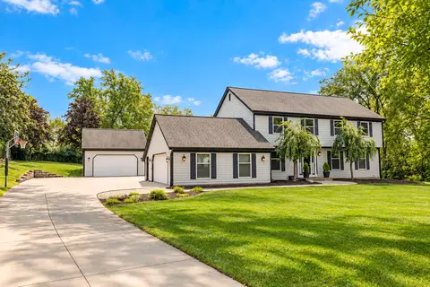 12050 N Maryhill, Mequon, WI 53092