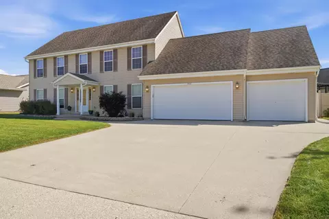1413 Lee, West Bend, WI 53090