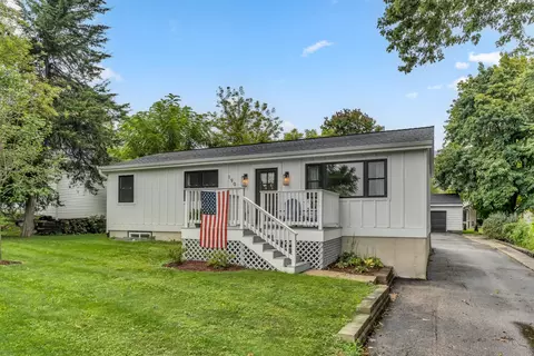 190 Dewey, Fontana, WI 53125