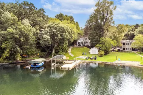 w1264 South Shore Drive, Palmyra, WI 53156
