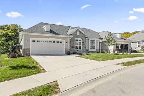 410 Prairie Song, Waukesha, WI 53188