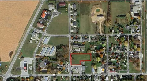 1039 N Linden, Cleveland, WI 53015