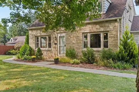 12312 W Mcshane, Franklin, WI 53132