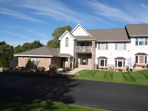 803 Cheyenne #A, Grafton, WI 53024