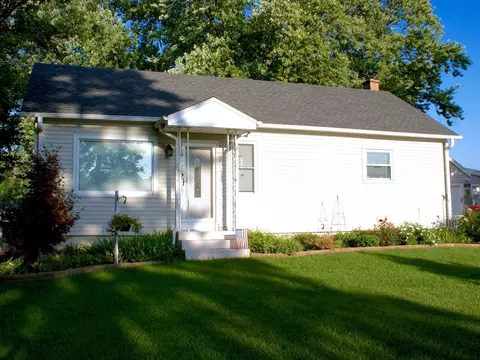 5523 49th, Kenosha, WI 53144