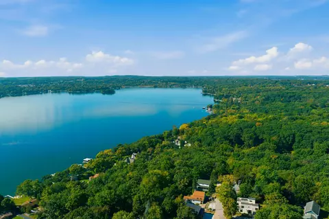 Lt27 W Lakeside, Delafield, WI 53018 photo 9