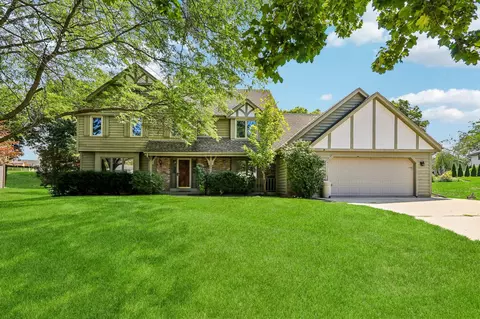 7586 Francis, Franklin, WI 53132