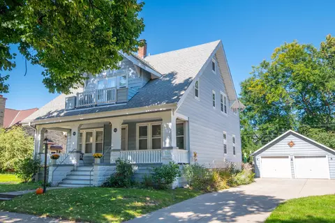 7042 Aetna #7044, Wauwatosa, WI 53213