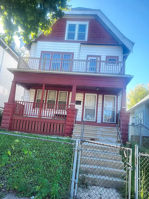 3381 N 21st #3383, Milwaukee, WI 53206