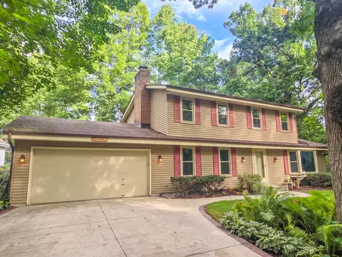 n27w22212 Shadywood, Waukesha, WI 53186