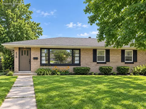 472 Summit, Burlington, WI 53105