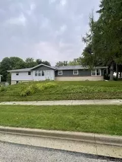 1433 Eder, West Bend, WI 53095