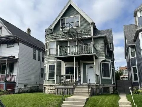 1655 N Van Buren, Milwaukee, WI 53202