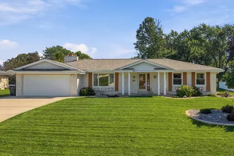 12605 W Wilbur, New Berlin, WI 53151