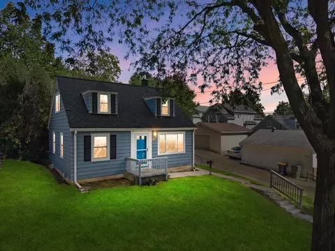 9020 W Vincent, West Allis, WI 53214