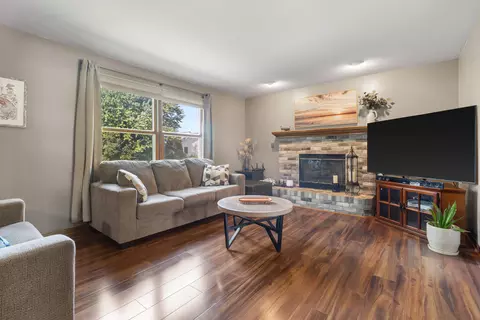 629 Two Rivers, Mukwonago, WI 53149