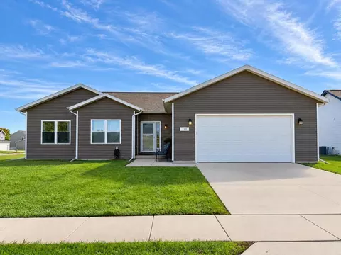 219 N Autumn, Delavan, WI 53115
