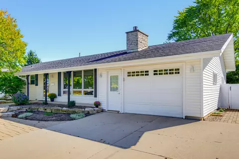 40 Wakawn, Fond Du Lac, WI 54935